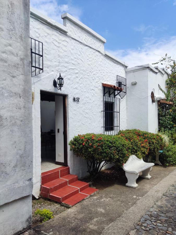 Cabana 52 En La Aldea Doradal Santorini Colombiano Екстер'єр фото